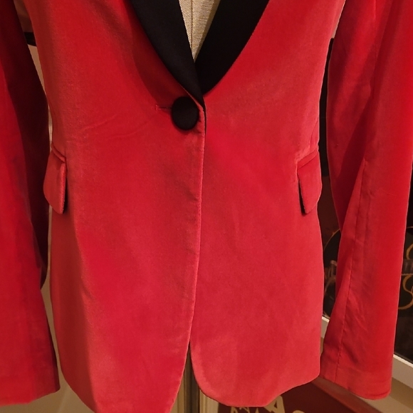 Alice + Olivia Bright Pink Blazer with Black Lapel - Picture 3 of 8